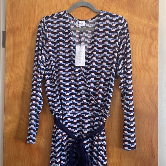 NWT Leota 2X Perfect Wrap Dress Knit Navy Print Long Sleeve - Picture 6 of 8